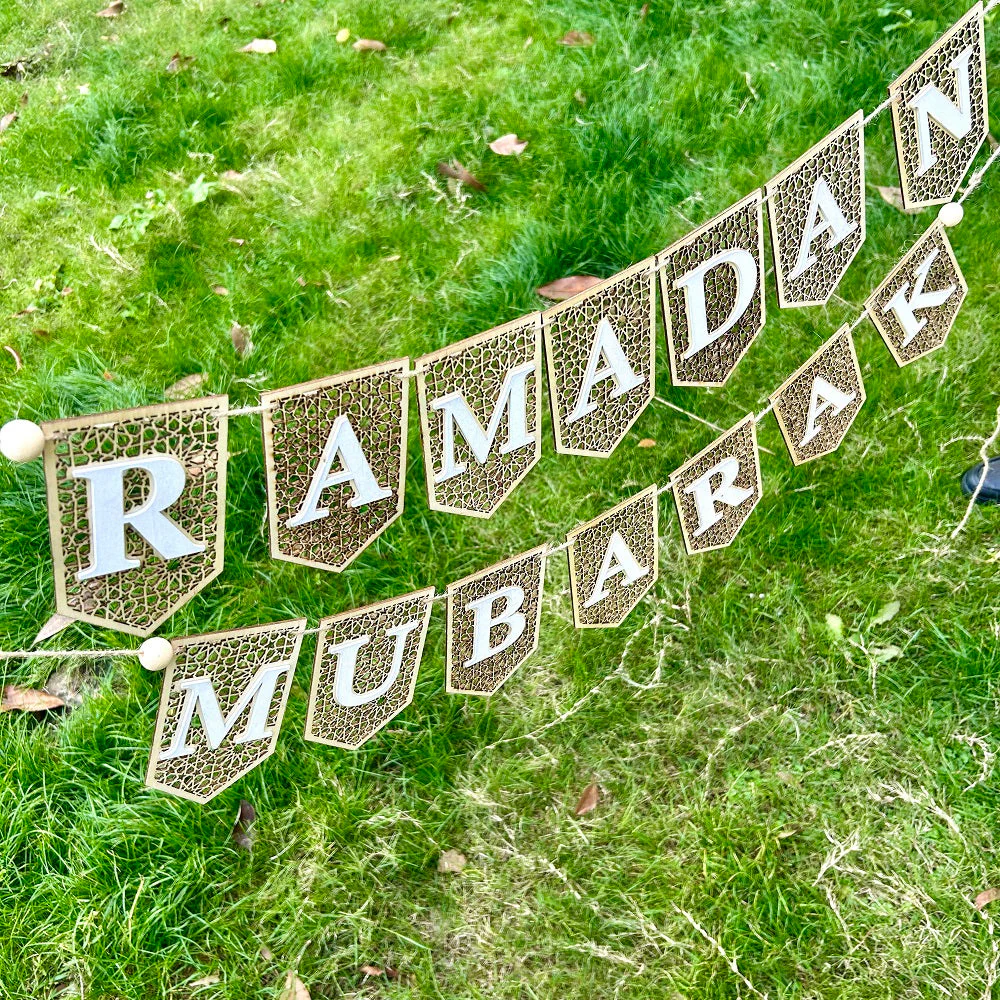 Golden and White Ramadan Mubarak Wood & Metal Lace Bunting - Image 3