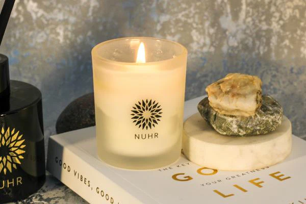 Nuhr Home - Classic Candle Range - Velvet Jasmine and Oud - Image 3