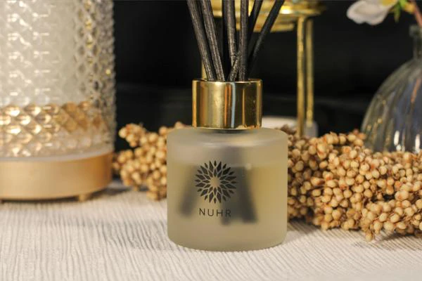 Nuhr Home - Reed Diffuser - Velvet Jasmine and Oud - Image 3
